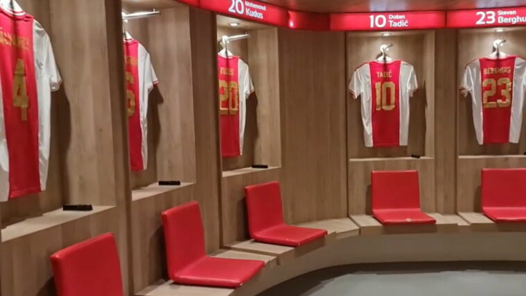 ajax dressing room on johan cruyff arena stadium tour